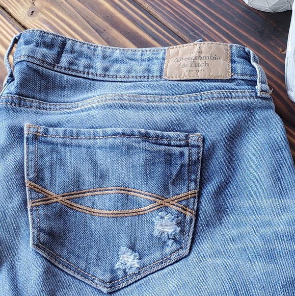 Abercrombie jeans destroyed - Picture 2 of 7